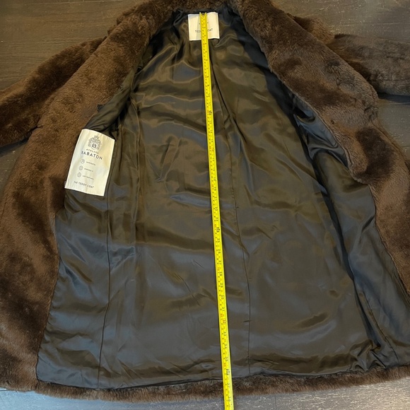 Aritzia Babaton The Teddy Coat in dark brown size 1 jacket winter super cute - Picture 4 of 10
